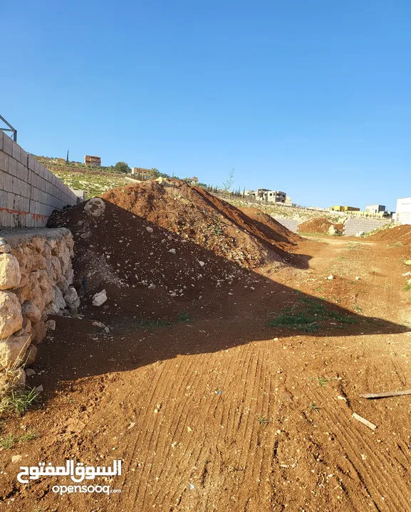 ارض استثمارية بشمال عمان / الاردن في كومباوند بابيلون باطلالة خلابة