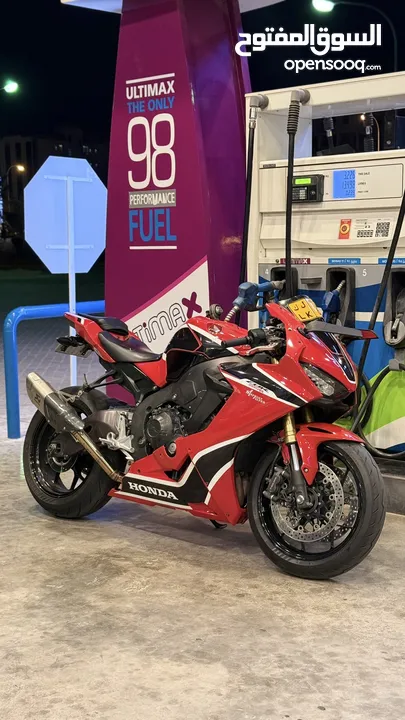 دراجةCBR1000RR موديل2017