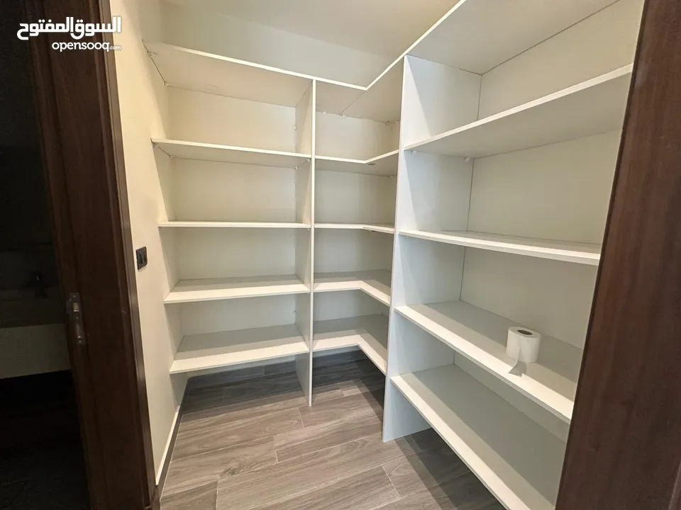 شقة غير مفروشة للايجار في الدوار الرابع ( Property 38214 )-175064072