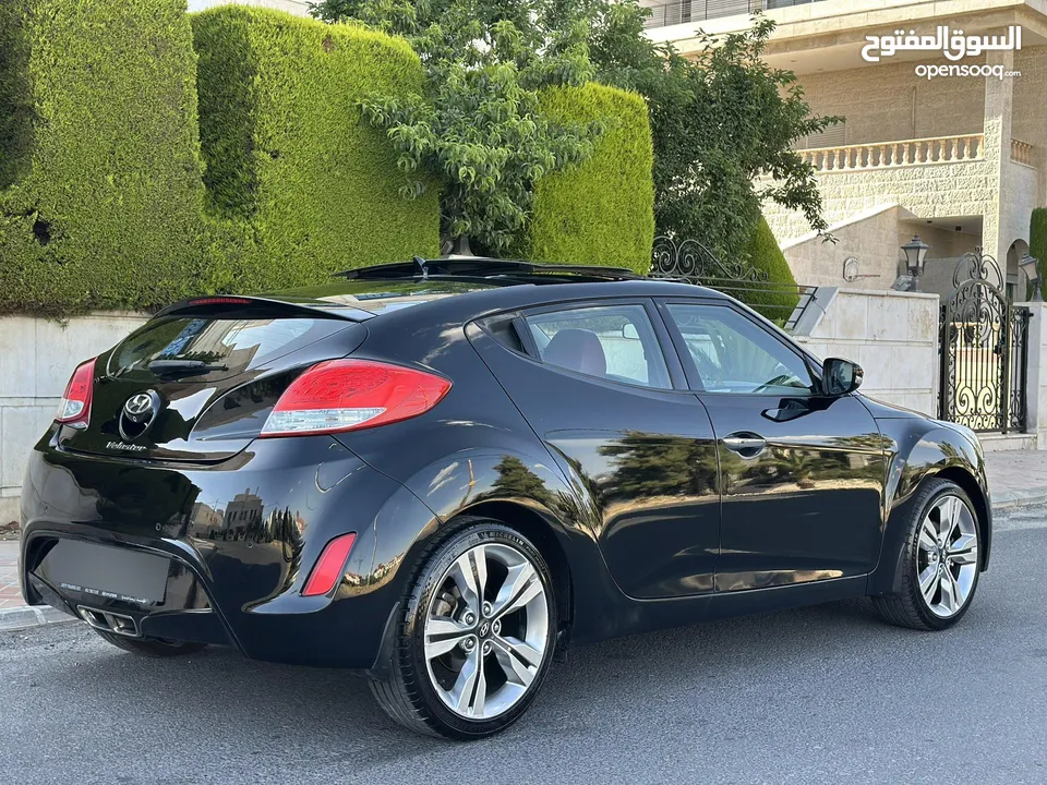 Hyundai Veloster 2014 ( RE : Mix Edition ) وارد الوكالة وصيانة الوكالة قاطعة مسافة 90 الف كم