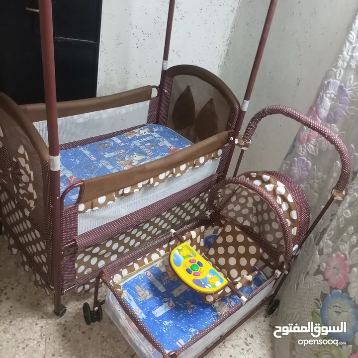 سرير نوم بحاله الوكاله مع عربه متنقله بيتيا و مقعد  سريري