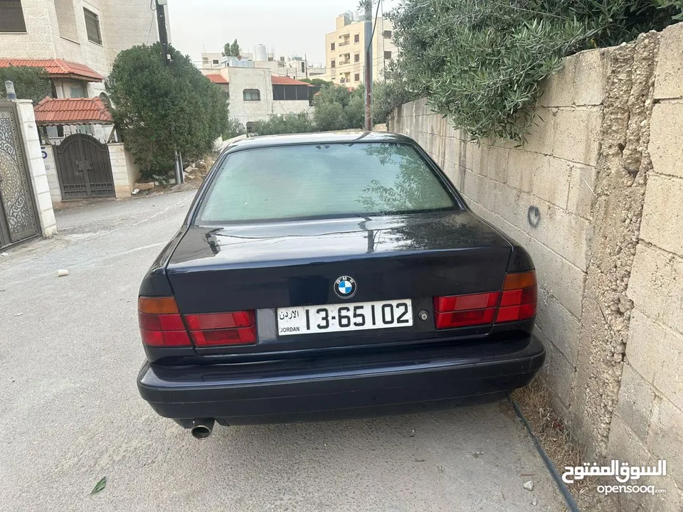 بي ام دبليو 520i للبيع