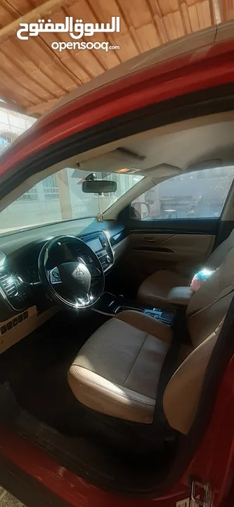 اوتلاندر 2019