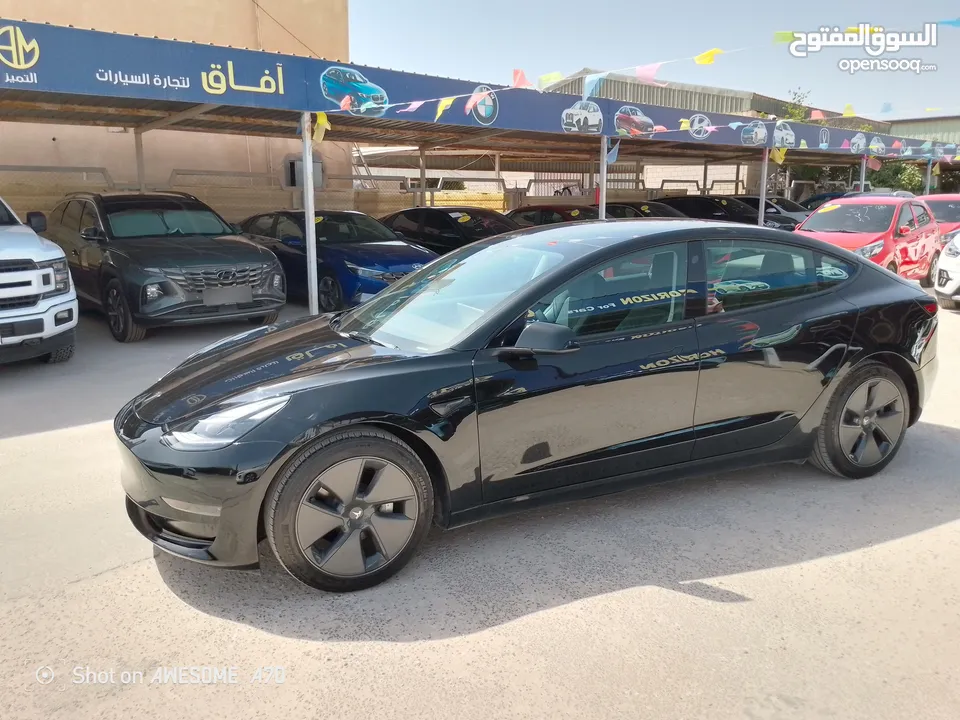 تسلا مدل 3 موديل 2023 عداد 14 الف ميل اصلي  فحص 7جيد لا مانع من فحص اوتوسكور من المستورد مباشره