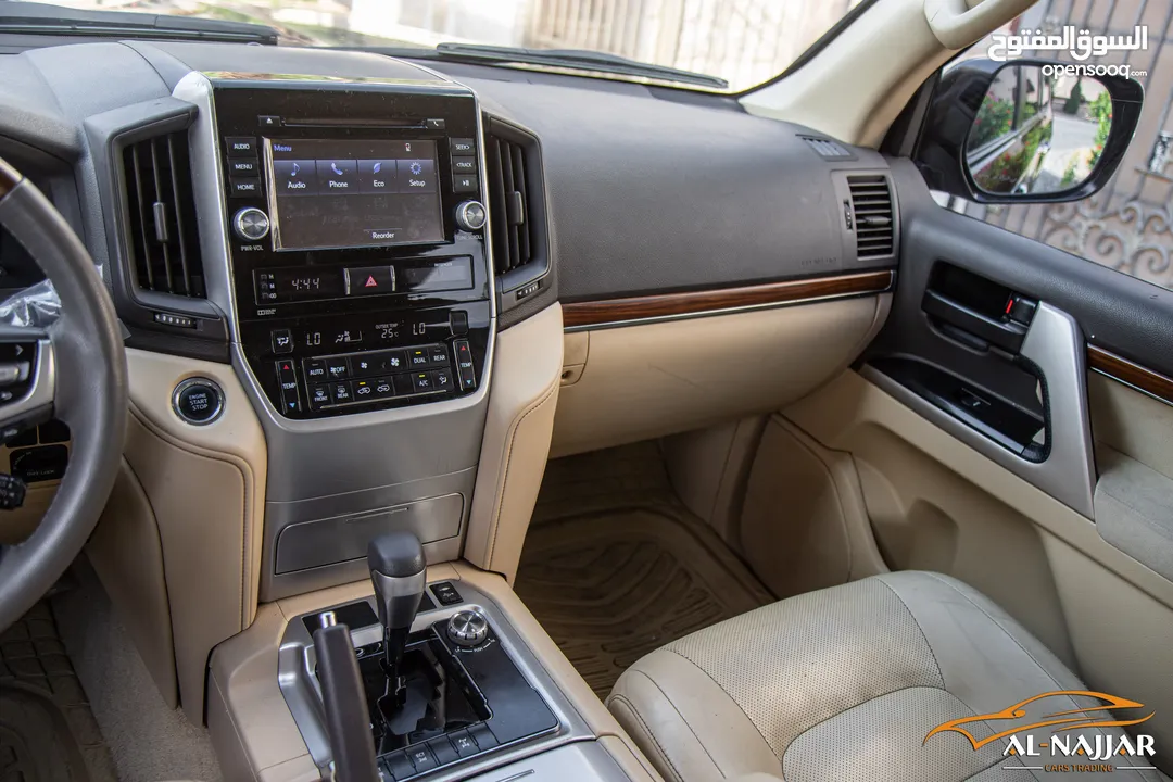 Toyota Land Cruiser Gx-r 2016    محرك :  4600 سي سي 6 سلندر  بنزين