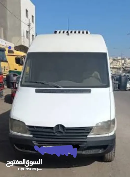 باص مرسيدس سبيرنتر شاصي طويل مع ثلاجه ووحدة تبريد فريزر