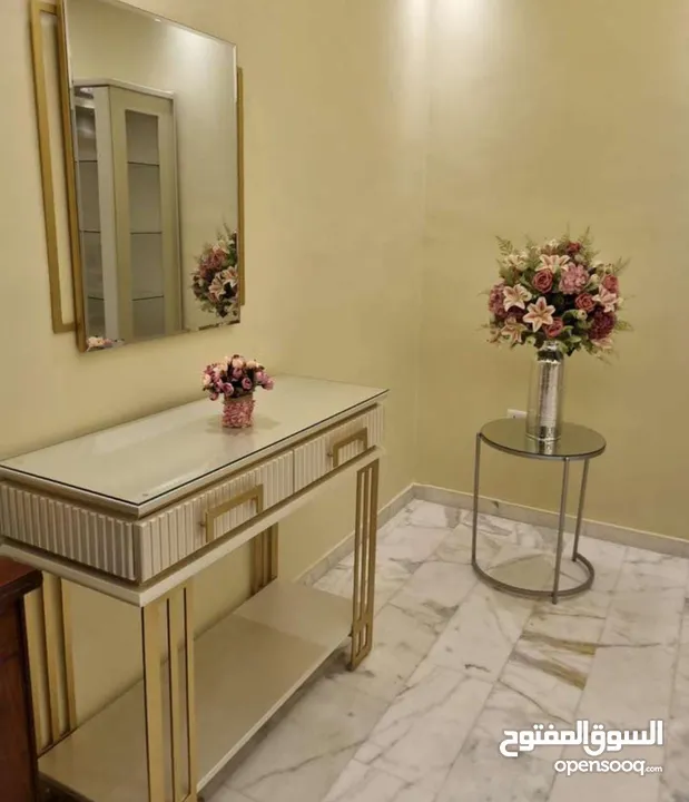 شقه للايجار عبدون " يوجد خيارات اخرى  Apartment for rent in Abdoun. There are other options.