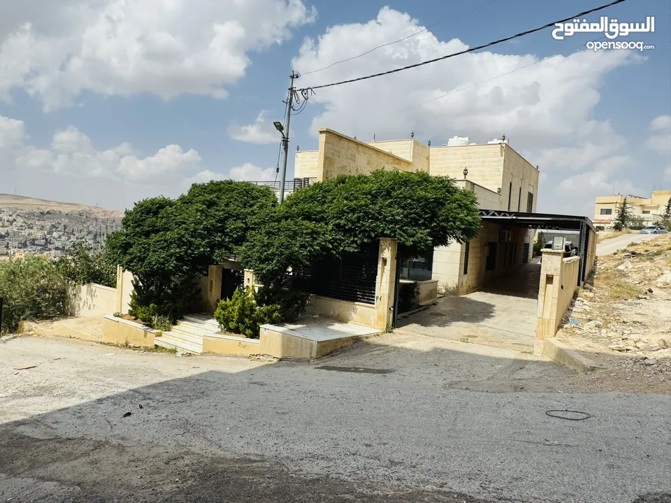 فيلا مميزه للبيع في ضاحية المدينة المنورة من المالك مباشره