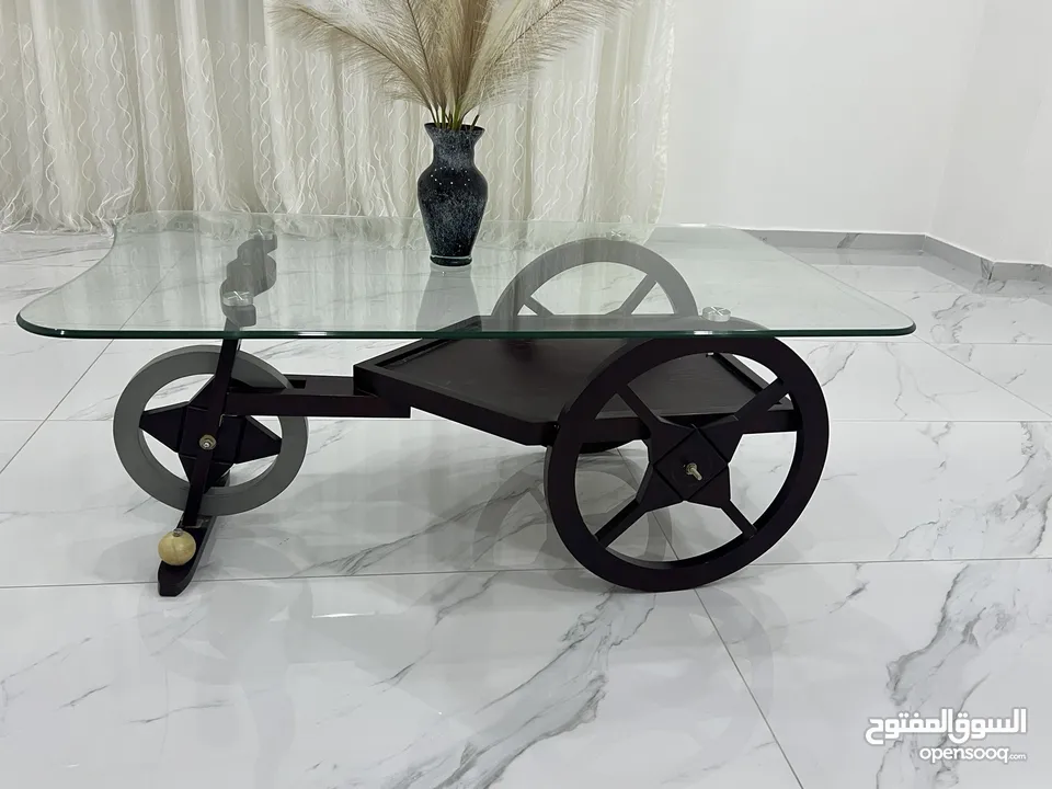 طاولة وسط مستعمل سيكوريت