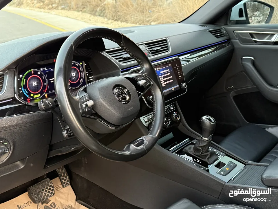 سكودا سوبير ب بلج ان هايبرد