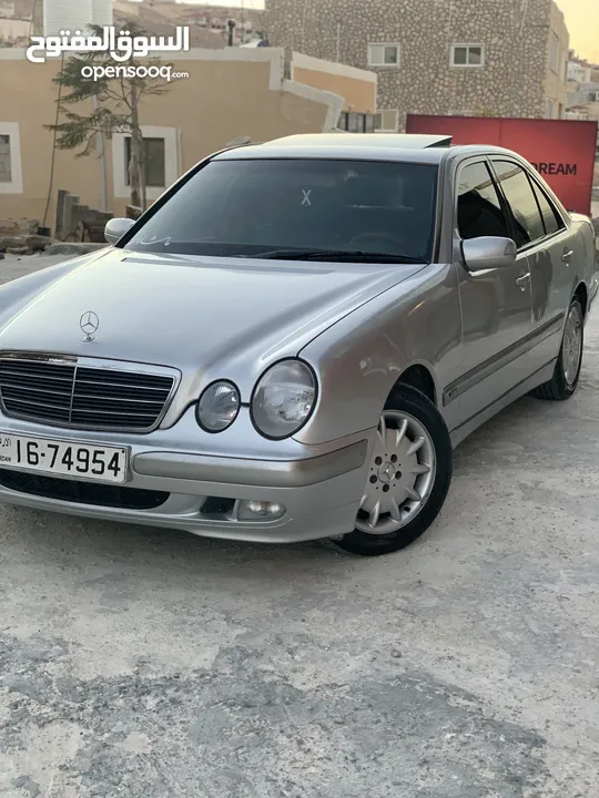 قرش ونص 2001