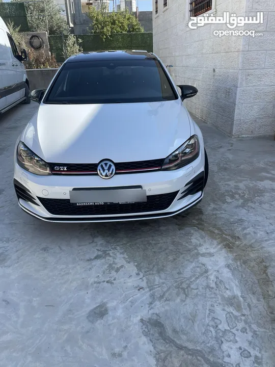 جولف Gti للبيع عل كاش