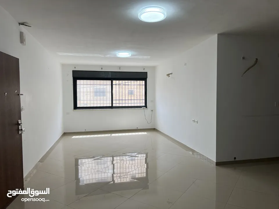 شقه فارغة للايجار في الطيره