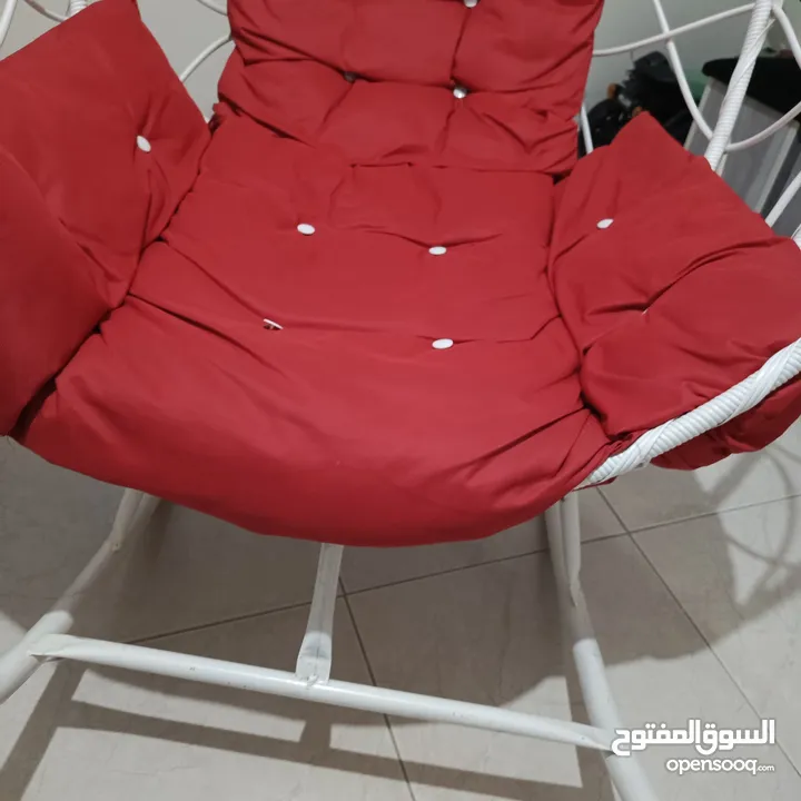 كرسي عش البلبل هزاز حجم جامبو بحالة ممتازة