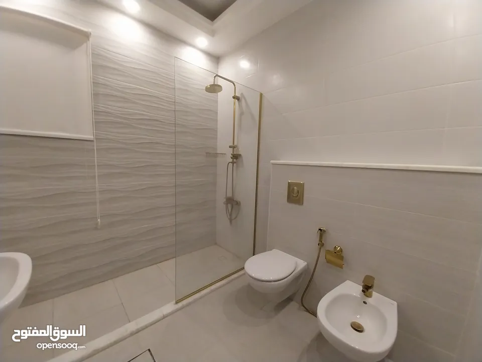 شقه للايجار في منطقه دير غبار ( Property 33728 )-174890882