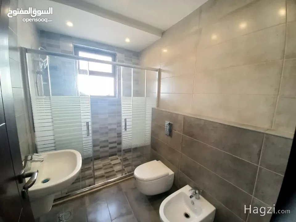 شقة فاخرة للبيع في أم اذينه ( Property ID : 30715 )