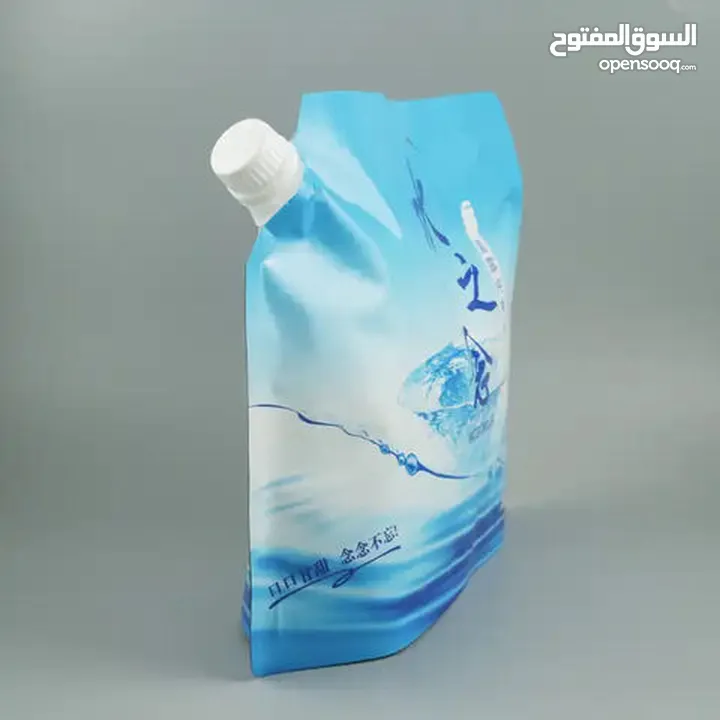 ماكينة تعبئة واغلاق أكياس العصير والكريمات والزيوت والمياه وغيرها