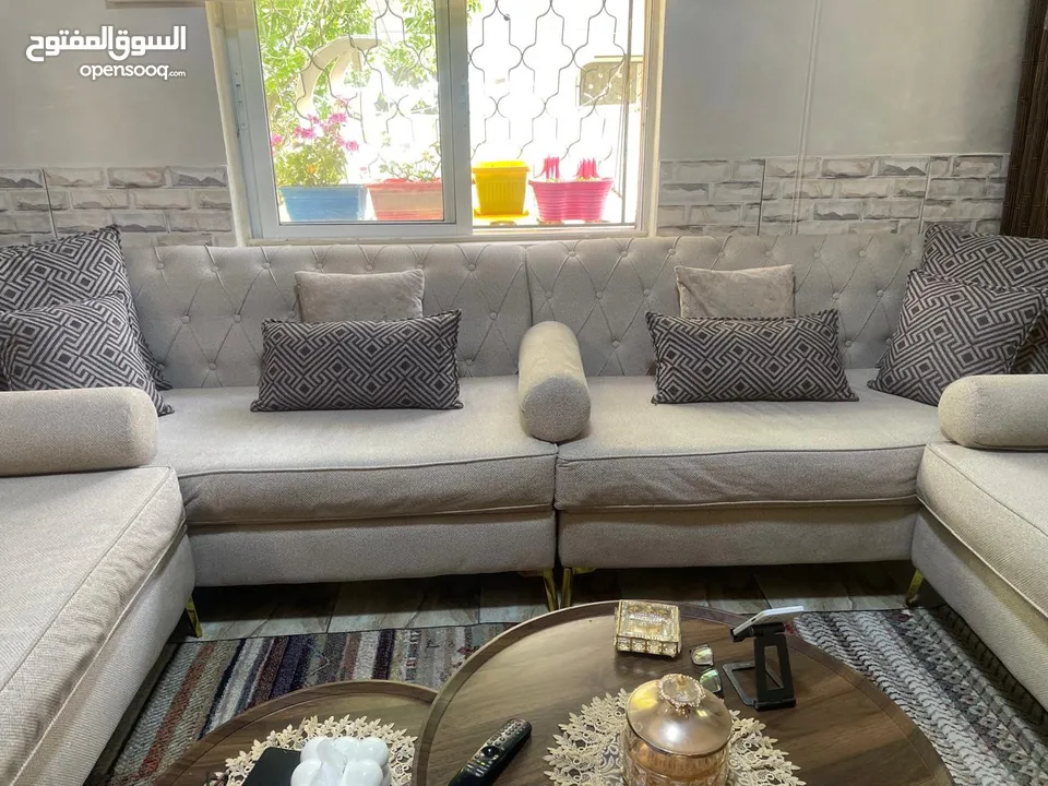 طقم كنب بحاله ممتازه للبيع