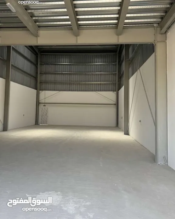 مخزن /ورشة للايجار في منطقه الرسيل الصناعيه . Warehouse/Workshop for rent in Rusayl indu