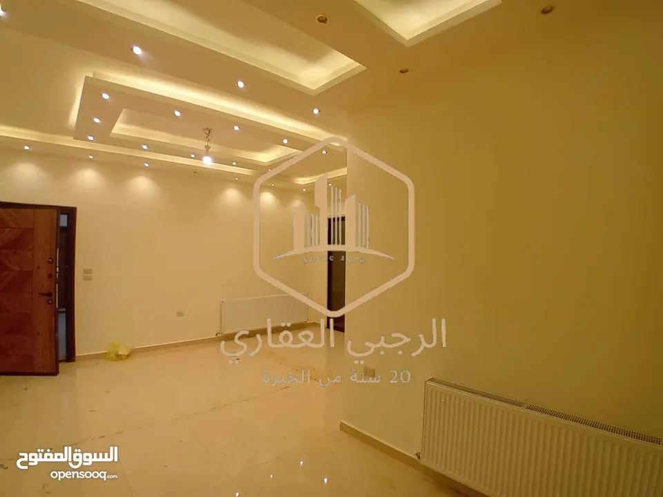 شقة / للايجار / فارغة / فاخرة / خلدا