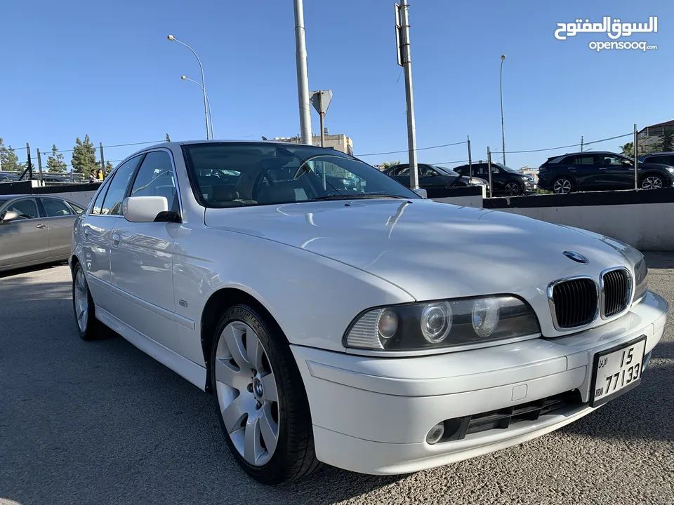 للبيع BMW 530