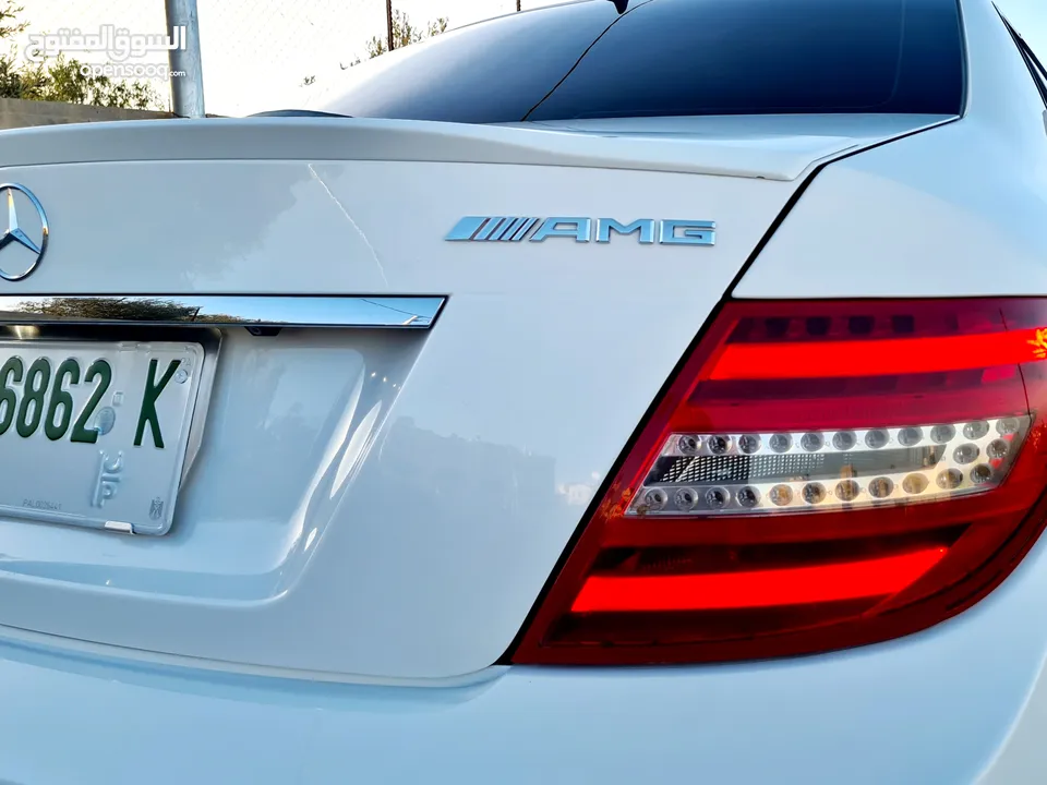 Mercedes C250 / AMG موديل 2015 فل الفل الإضافات  عداد 77000 / بحالة الوكالة  أصل AMG فل إضافات