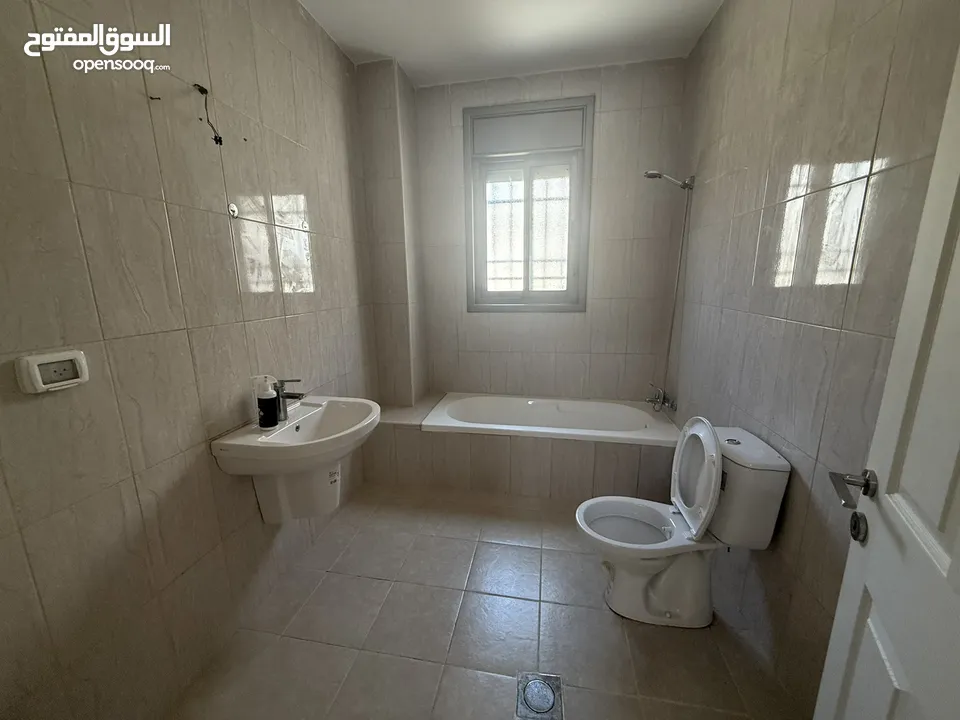 شقة جديدة للايجار