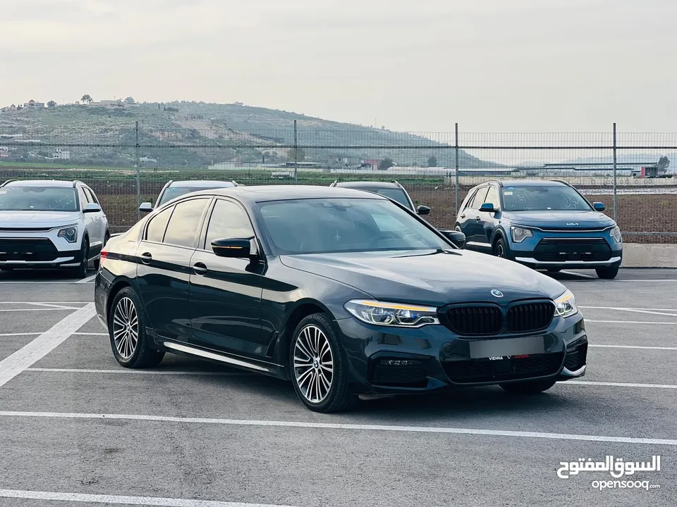 BMW E // 2019 cc benzin  Plug In Hybrid