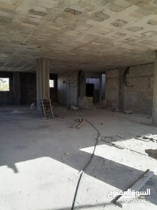 شقة تجارية او سكنية للبيع طابق اول على الشارع