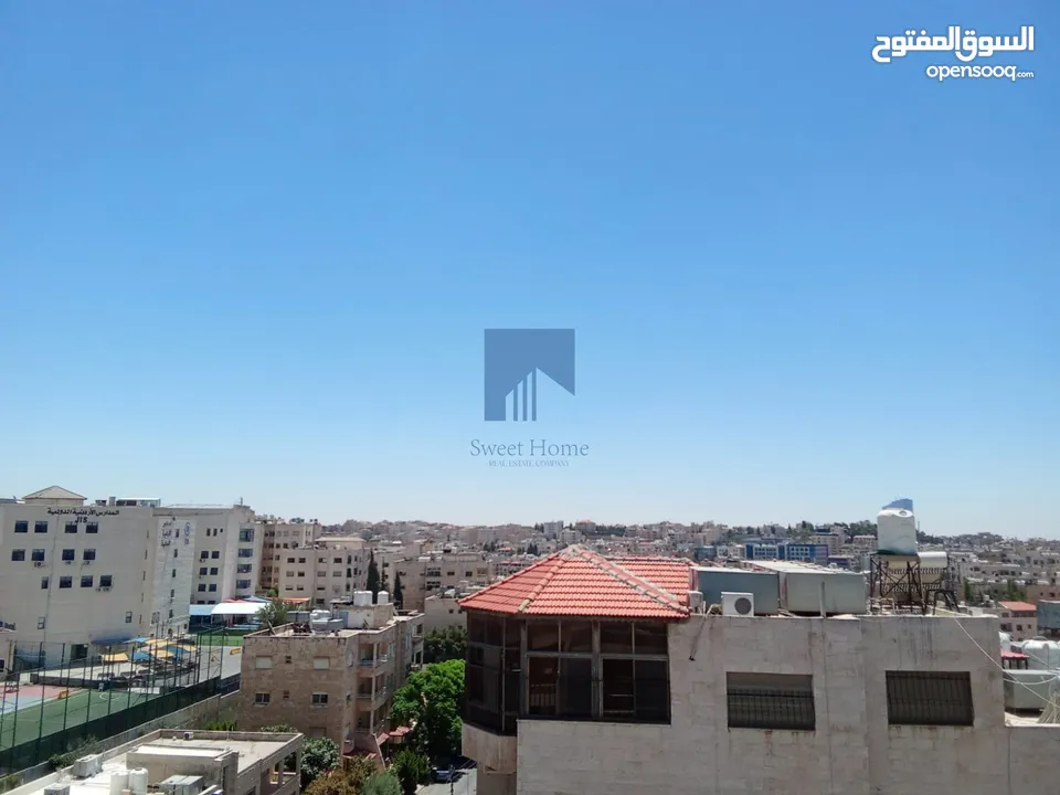 شقة فاخرة للبيع في الجاردنز  - قرب قاضي القضاة طابق ثالث مع روف دوبلكس 238م لم تسكن