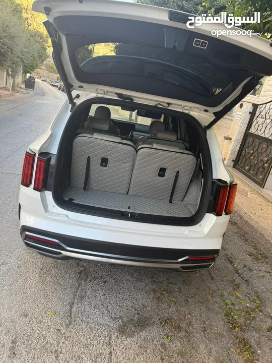 للبيع سياره كيا سورينتو هايبرد مميزه كامل الاضافات 4×4 ترخيص 2020