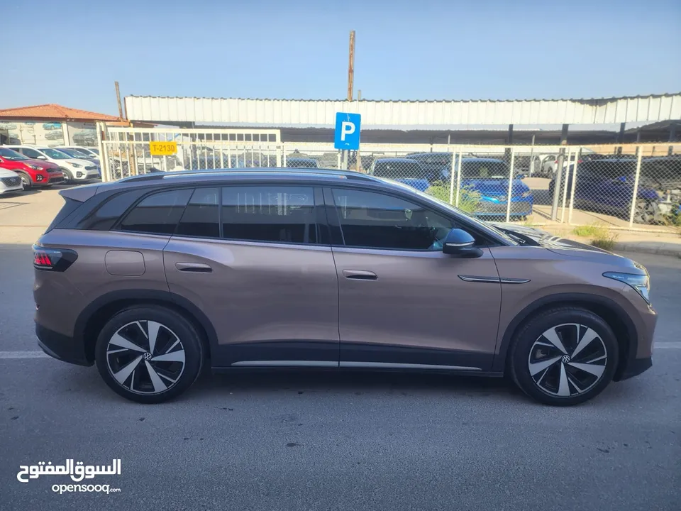 VOLKSWAGEN ID.6 X PRO 2022