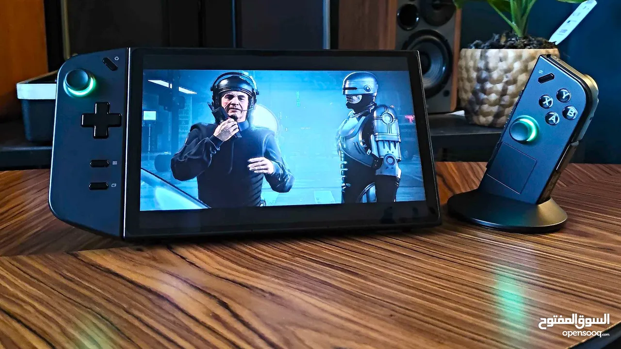 Lenovo Legion Go  بحالة الجديد