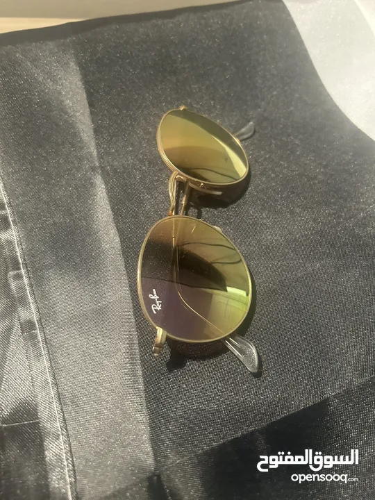 Rayban اصلي 100/100  بون كرتونه  شباب و بنات عادي