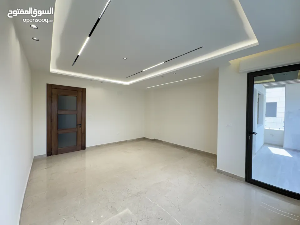 شقة طابق مكرر للبيع مساحة 239 بسعر مميز باجمل مناطق حي الصحابه