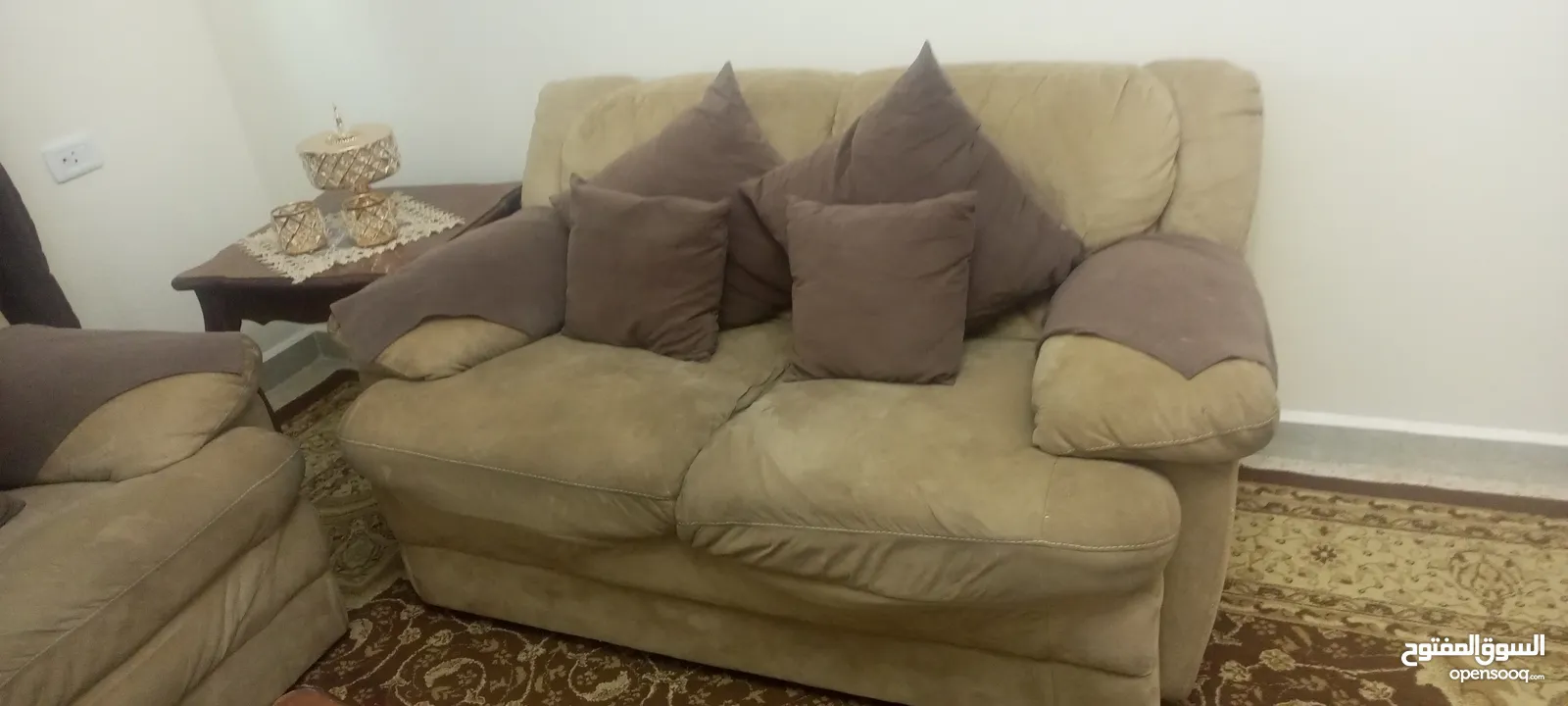 سفره ثلاث قطع مع طقم كنب الدب