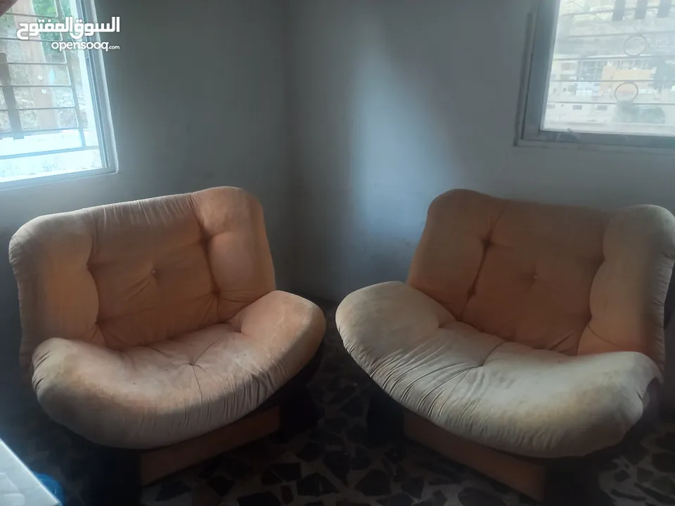 طقم كنب حالة جيده جدا