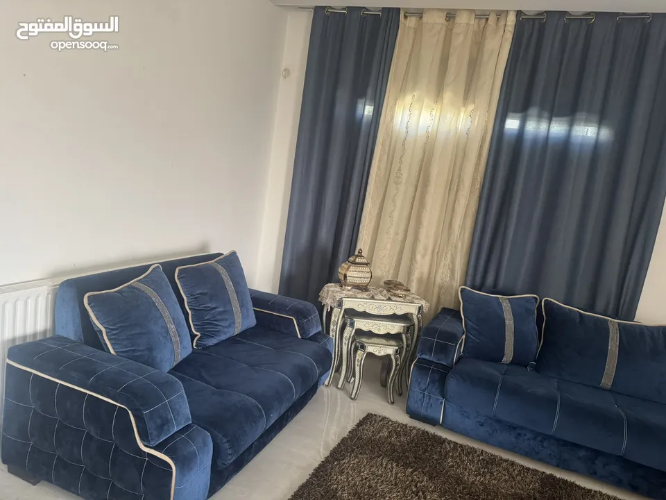 اثاث للبيع