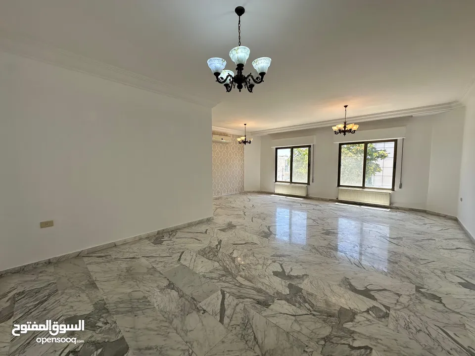 شقة غير مفروشة للإيجار في عبدون ( Property 43360 )-175050340