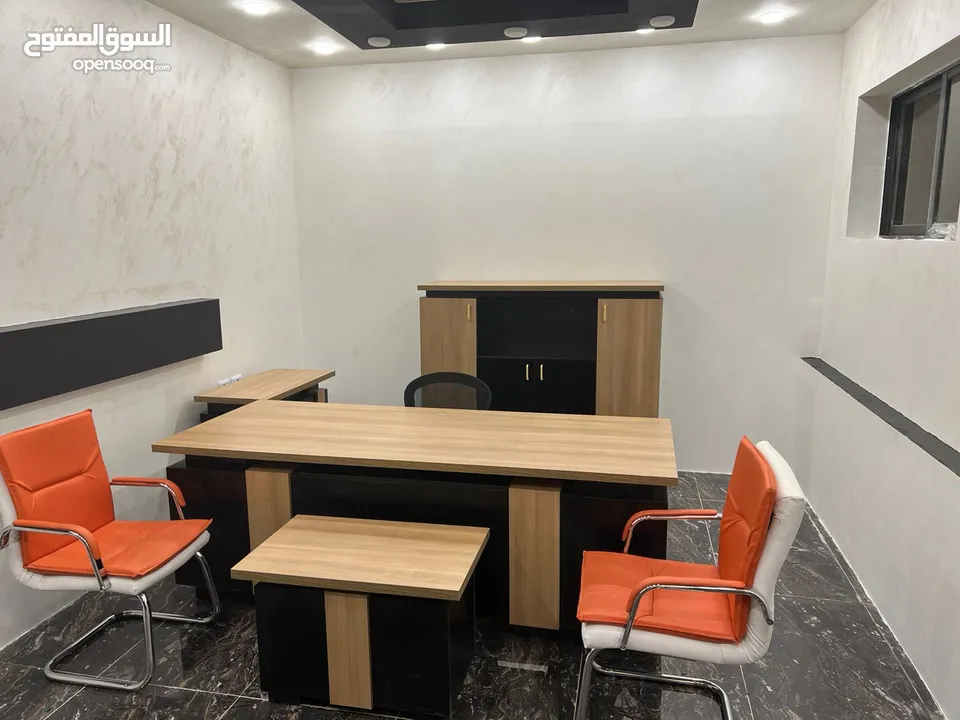 طقم مكتب مدير قياس2م مع خزانة خلفية وجانبية وطاولة قهوة توصيل مجاني