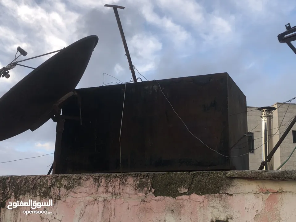 ماطور تدفئة مركزية مع خزان سولار مع الراديترات (المشعاعات)