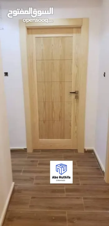 نجار مختص لتفصيل