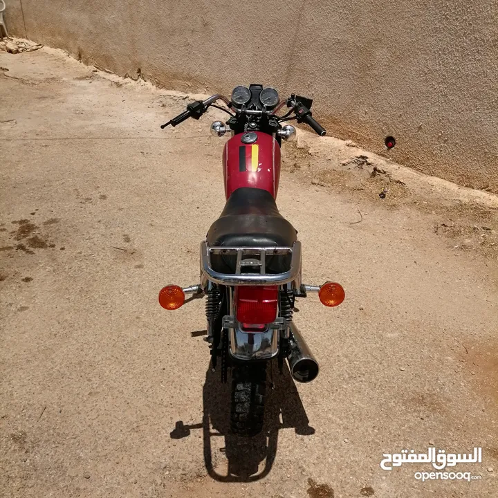 دراجه سزوكي جي ان 250cc الحجم الكبير