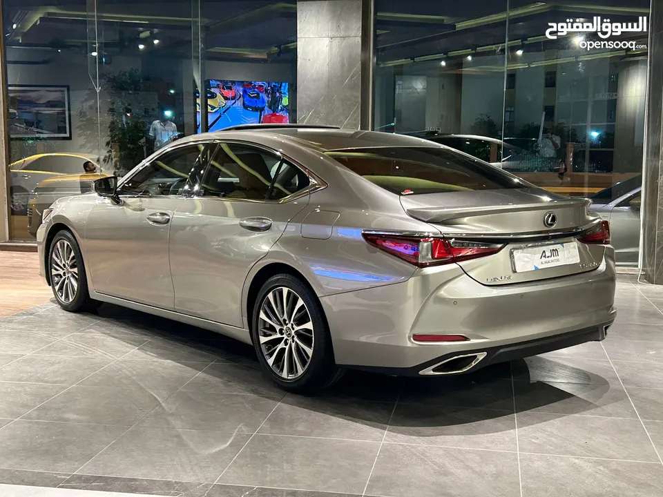 Lexus ES 350 model 2019 FOR SALE