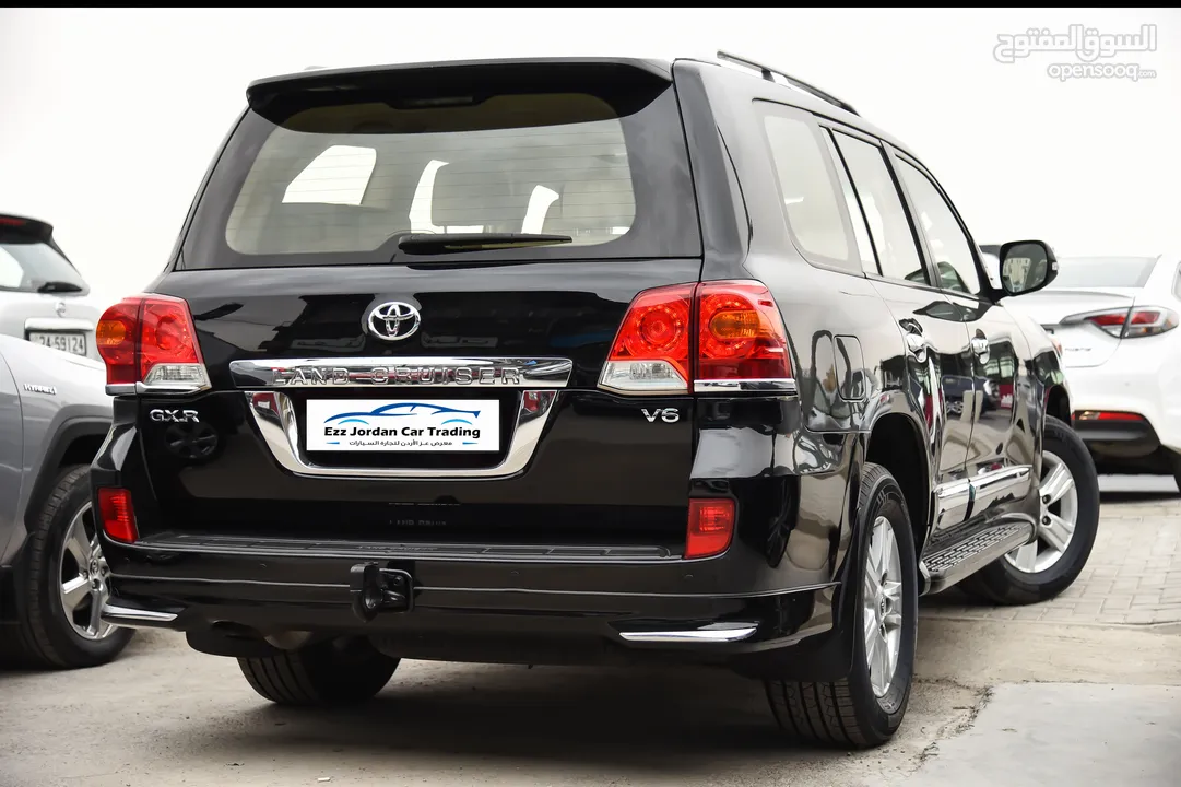 تويوتا لاند كروزر GX-R  بحالة الوكالة Toyota Land Cruiser GXR 2013