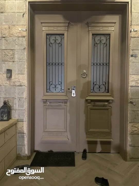 شقة في البيرة للاجار130 متر