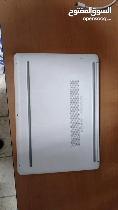 HP Notebook 14-BP I5 8th gen مع كرت شاشة Readeon