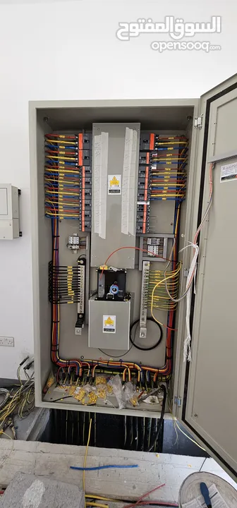 الصيانة العامة صيانة وتركيب مكيفات صيانة كهرباء منزلية وتركيب لوحات توزيع تركيب كاميرات منزلية