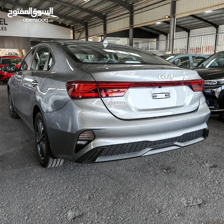 KIA CERATO 2024 (كفالة الوكيل الرسمي 5 سنوات) و(عقد صيانة 30,000 كم زيوت وفلاتر)