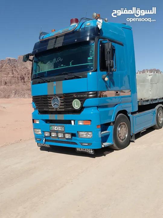 راس تريلا مع عربايه تريلا كامله نمط حاويات للبيع كاش